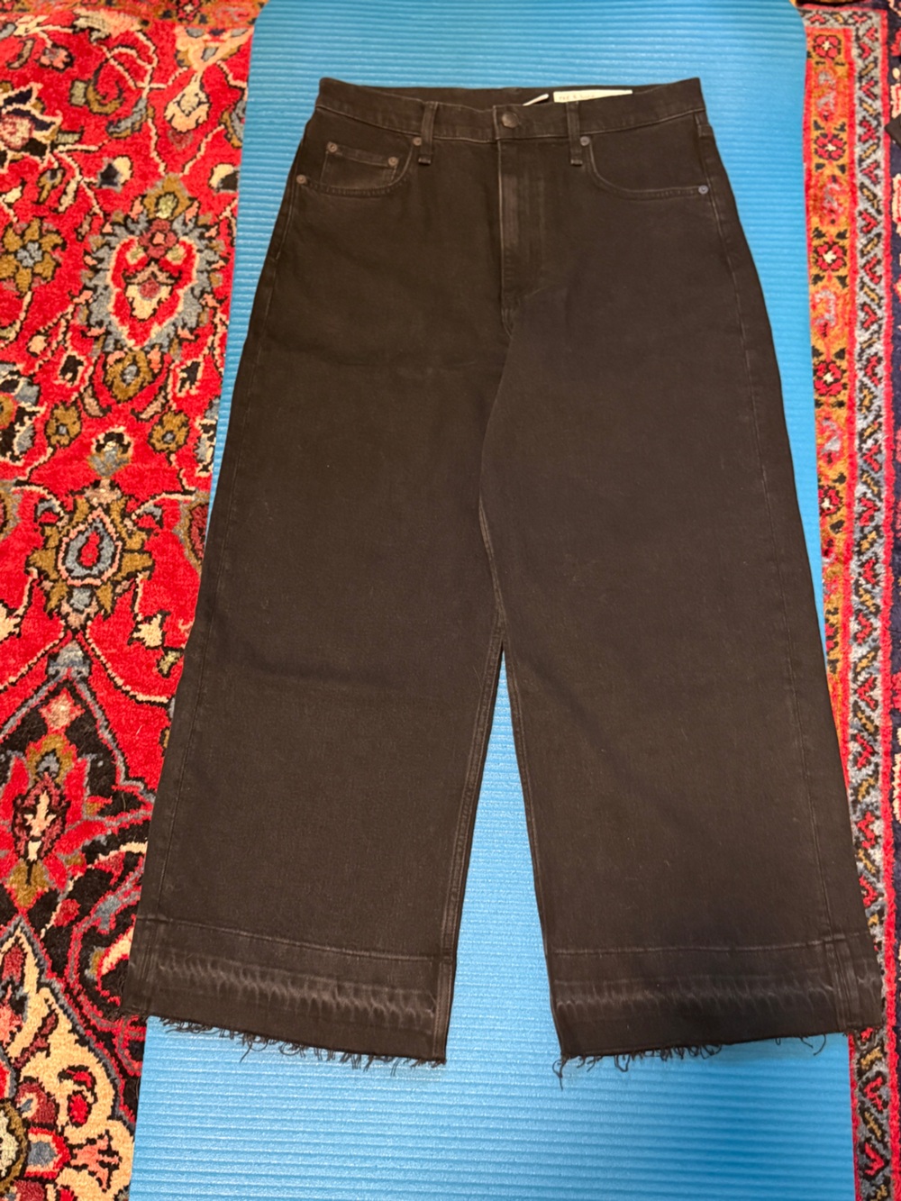 rag & bone “Andi” Women’s Cropped Wide Leg Jeans in Black